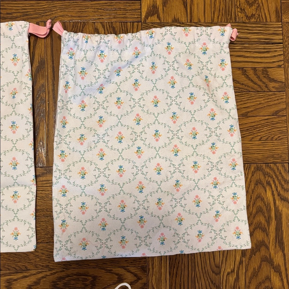 Hill House Trellis Drawstring Bags Set - Picture 3 of 4